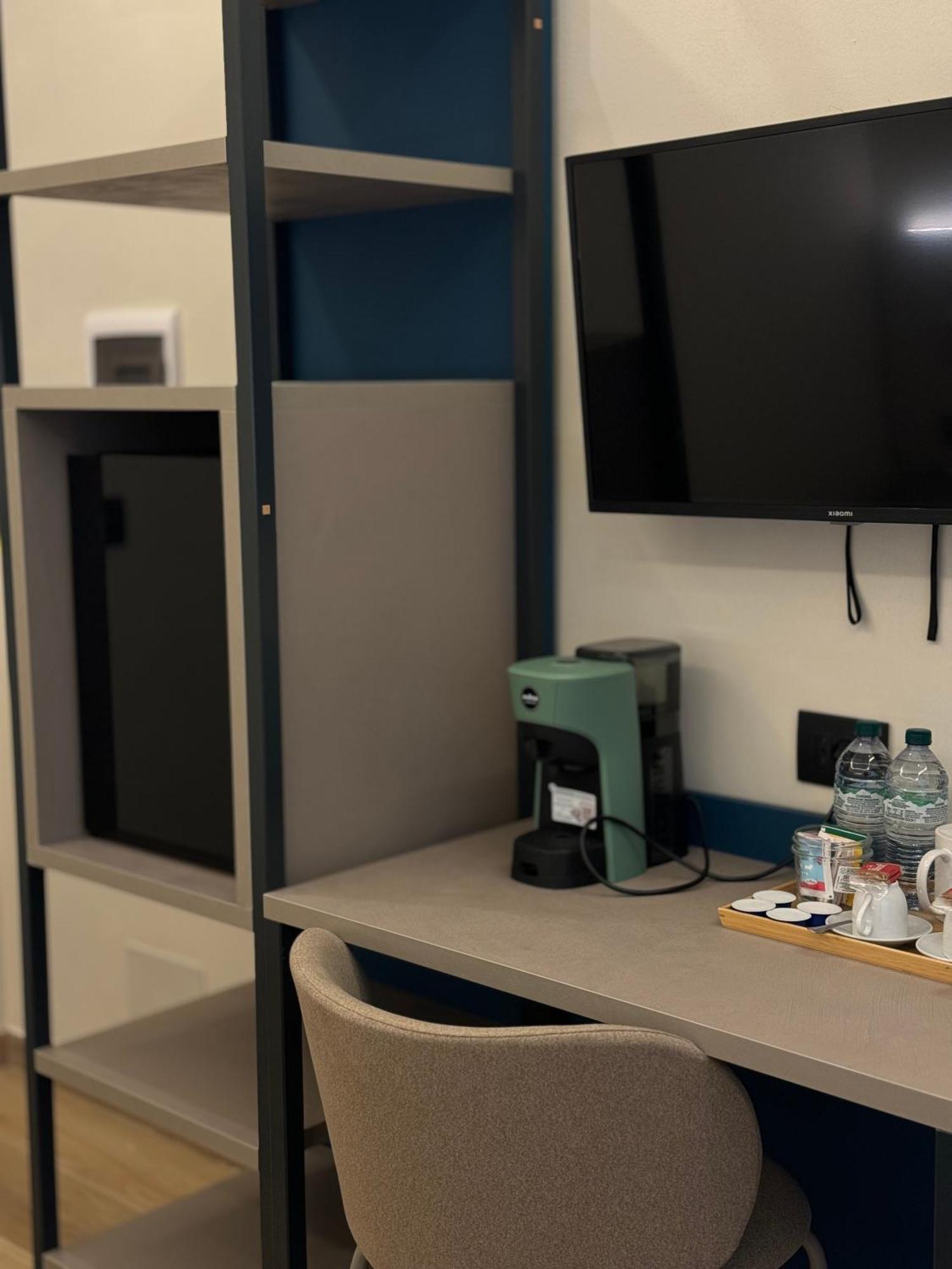 Honeycomb Guesthouse روما المظهر الخارجي الصورة