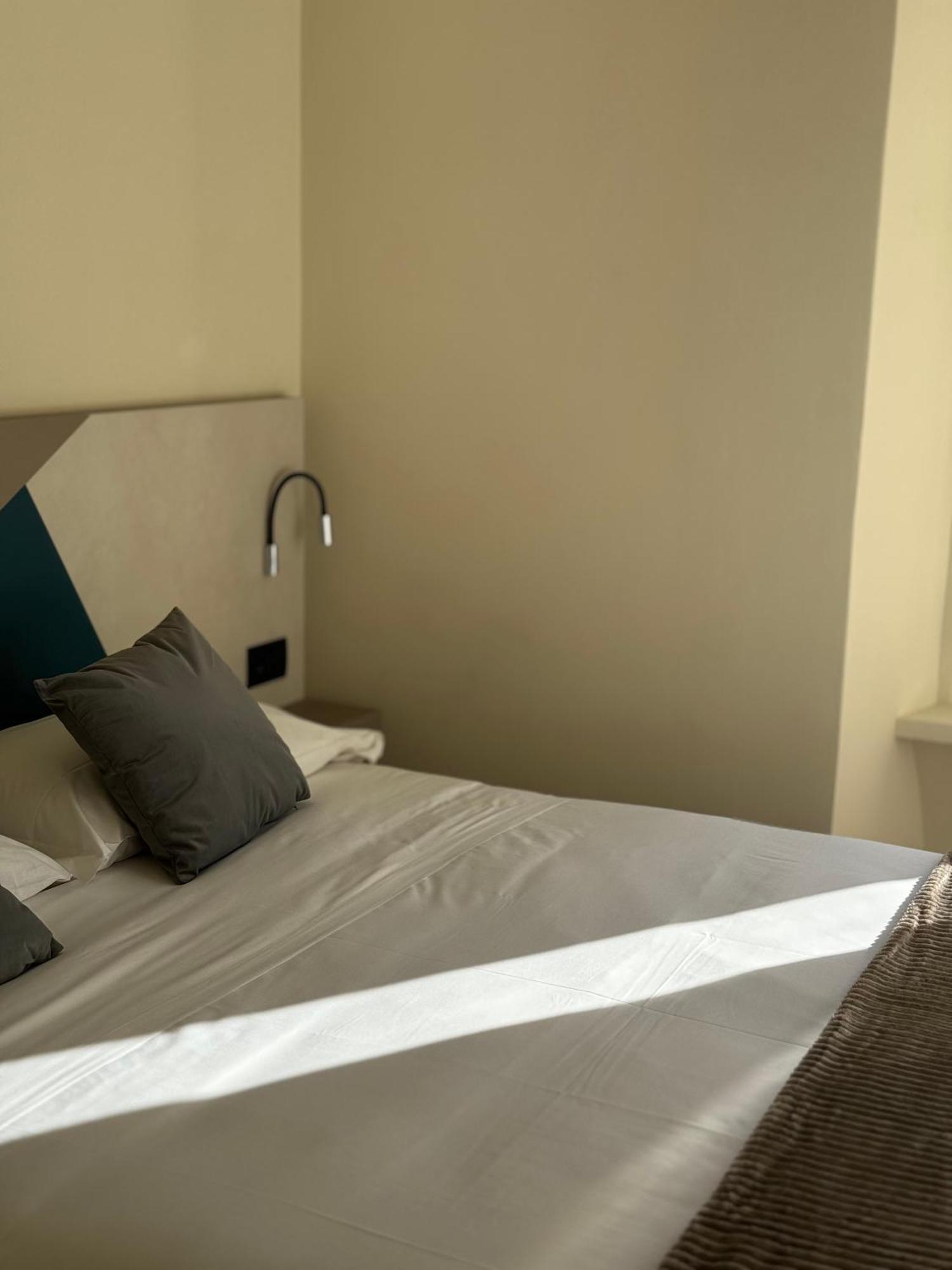 Honeycomb Guesthouse روما المظهر الخارجي الصورة