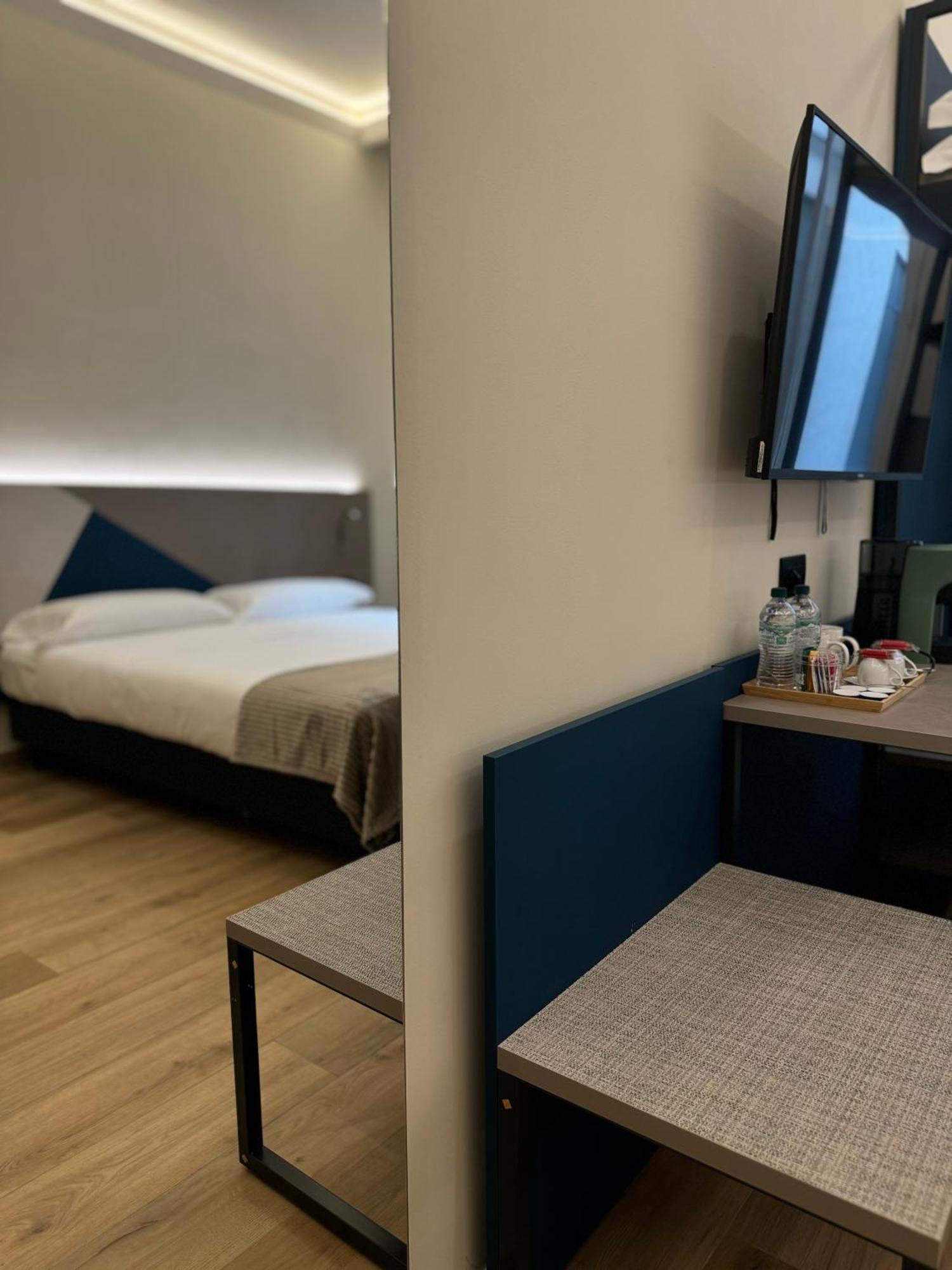Honeycomb Guesthouse روما المظهر الخارجي الصورة
