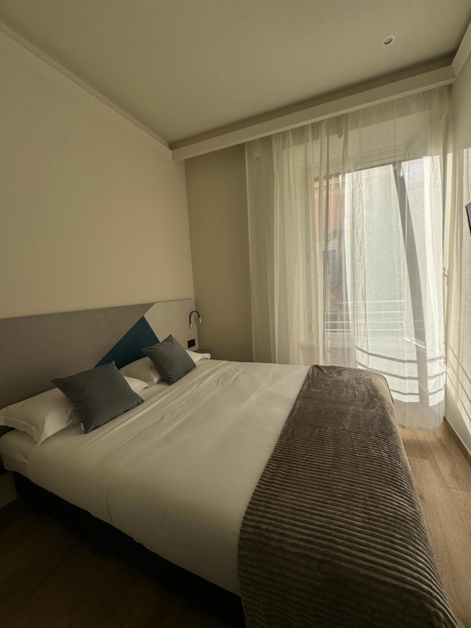 Honeycomb Guesthouse روما المظهر الخارجي الصورة