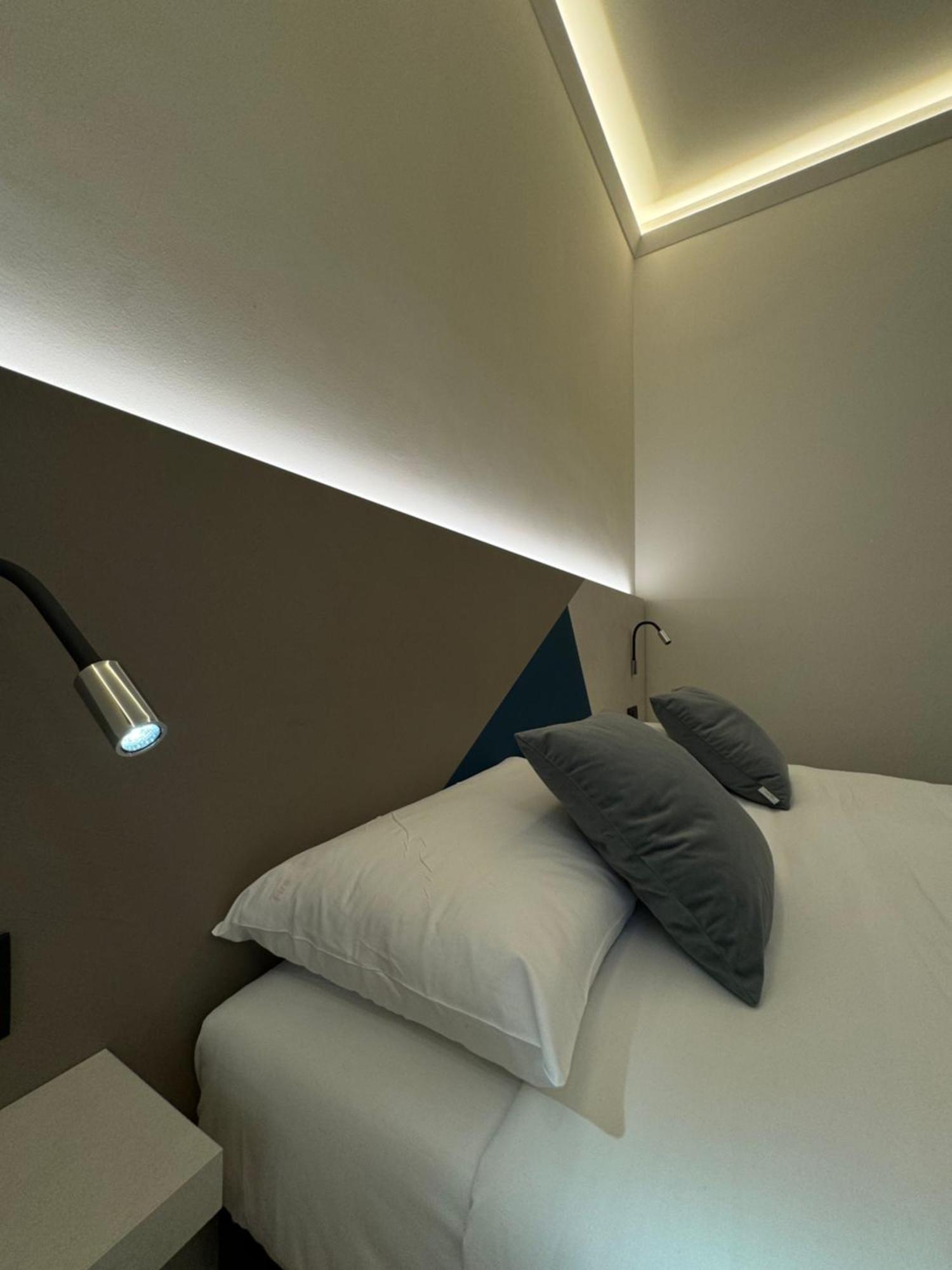 Honeycomb Guesthouse روما المظهر الخارجي الصورة