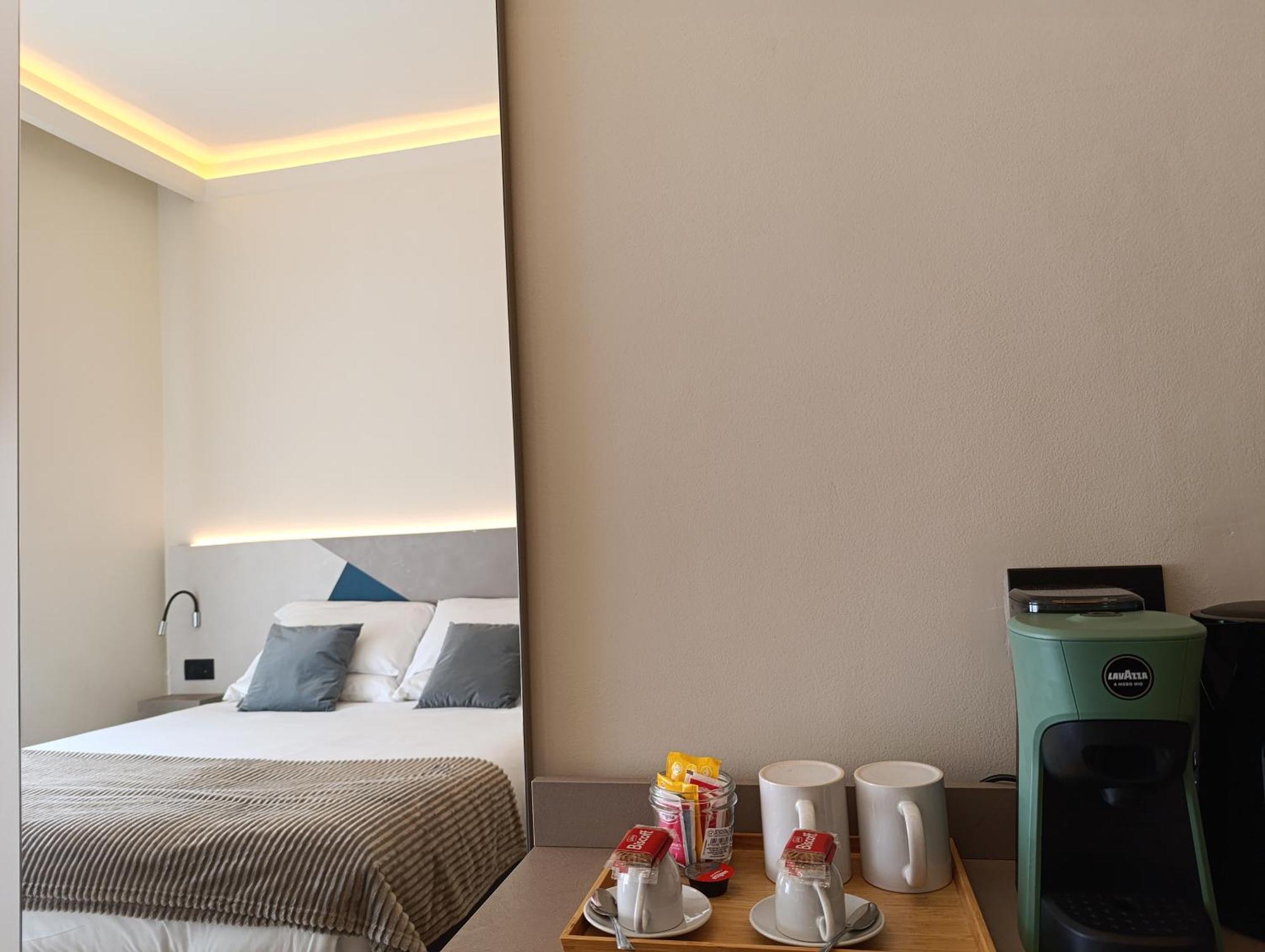 Honeycomb Guesthouse روما المظهر الخارجي الصورة